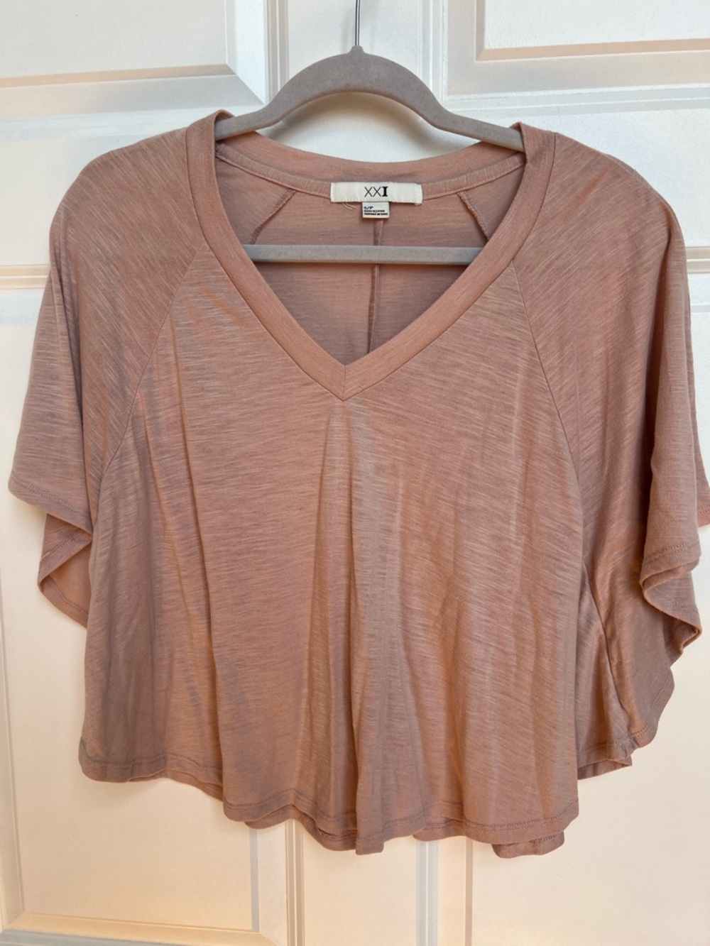 Forever 21 Dusty Rose V-Neck Cropped Tee